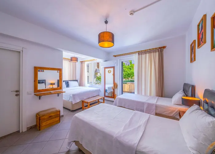 Larex Apartmanhotel *