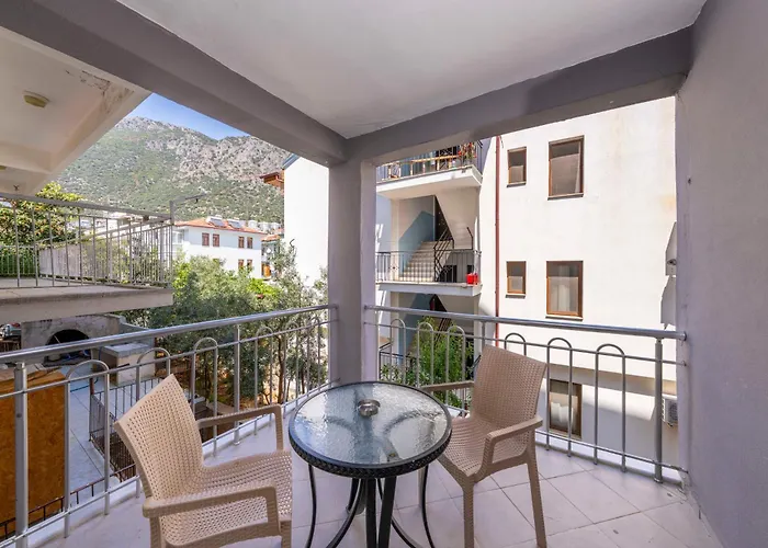 Larex Apartmanhotel *