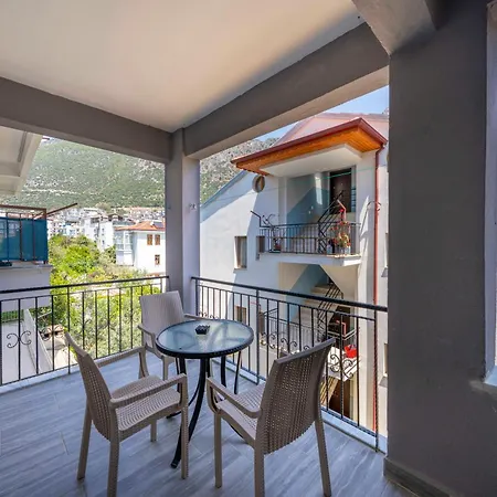 Ξενοδοχείο με διαμερίσματα Larex