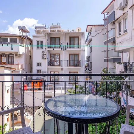 Hotel apartamentowy Larex