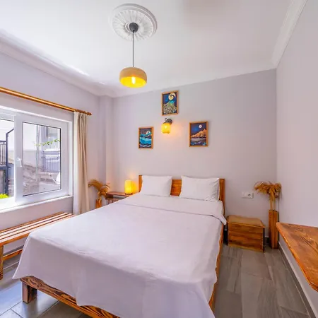 Larex Hotel apartamentowy *