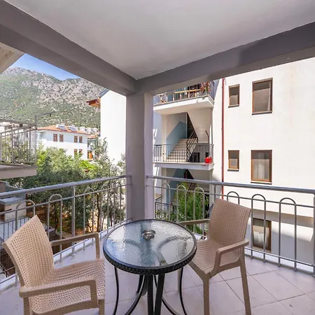 Larex Hotel apartamentowy *